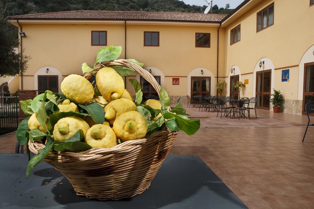 Agriturismo Villa Orchidea Алі-Терме Екстер'єр фото